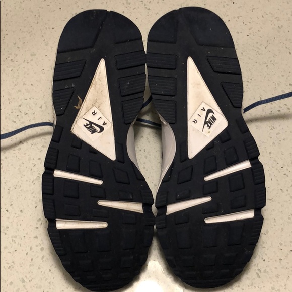 ‼️SOLD‼️ Nike Air Huarache - Picture 5 of 7